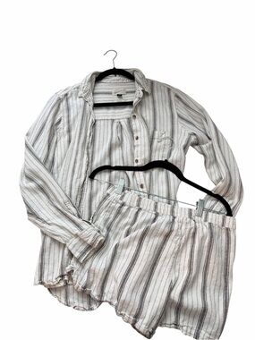 Universal Thread 2 piece set